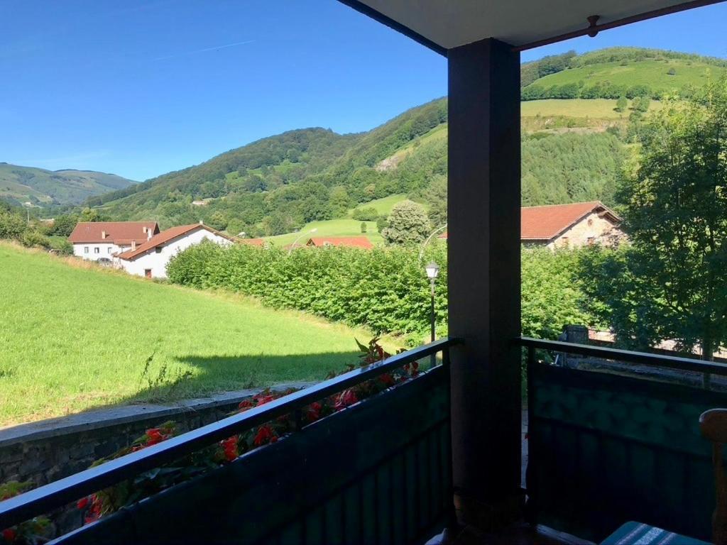 Apartamento Rural Areso - Fraxkuenea Apartment Bagian luar foto